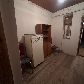 Сдам 1 ком кухня отдельно