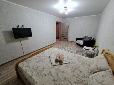 Павлова 11/3 (Кинотеатр Шакена Айманова, ТД Артур, ТД Алатау)
