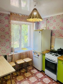 Сдам 1-2 квартиры посуточно вокзал, колхозный рынок, тайга