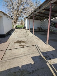 Продаётся дом из шести комнат в селе Аса имеется времянка навес сараи
