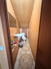 Продается комерческое помешение по ул Абая 12