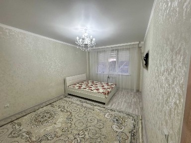 Сдаётся 3-х ком. квартира 17 мкр 84 дом