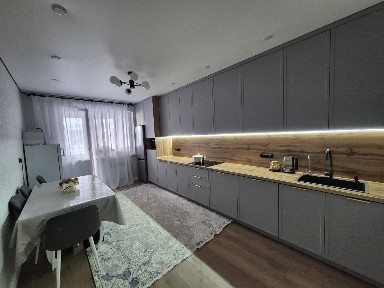 Кең әрі жайлы пәтер сатылады, өте қызықты ұсыныс