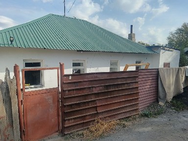 Продам дом 5 комнатный отдельно стоящий