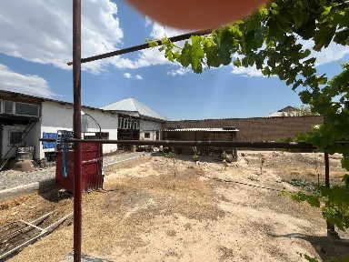 Вермянка 3 бөлмелі, Крышаасы жабылған 13х13 ті үй, гараж, қора, огород