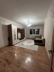 Сдаётся 2-комнатная квартира в мкр. Зерделі