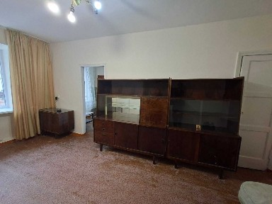 2х ком по пр. НАЗАРБАЕВА 19, на 2 этаже, с видом на театр
