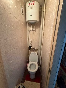 Срочно продам 2 комнатная рядом с 6тым базаром