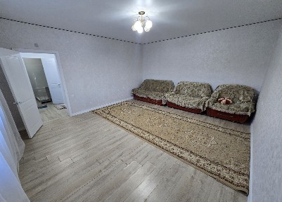 Срочно продаётся 2-х комнатный дом на 92 квартале