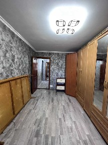 Продам 2 комнатную квартиру в районе Сазды с ремонтом