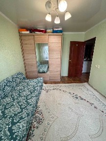 Продам 2 комнатную квартиру в районе 8 мкр