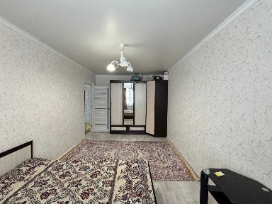 Продам 3 комнатная квартира Район 5 мкр 60 квадратов