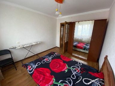 Сдам 3 ком квартиру в 4мкр.