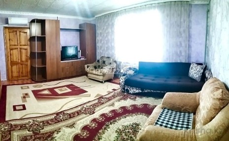 Сдаёт дом в аренду