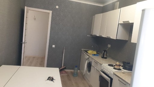 1 комнатная кв сдается. 43 кв м за 230 000 тг
