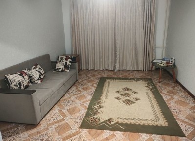 Продам Квартиру Двух комтный 10 микрайон