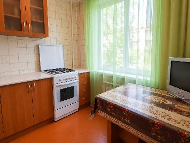 Продажа трехкомнатной квартиры в 20 микрорайоне.