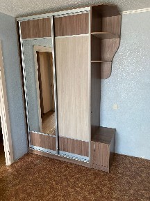 Продам 1ком. квартиру район Коммунального рынка.