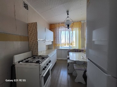 Продам 2комн квартиру по адресу 3микр 10 дом