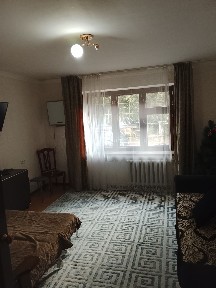 Продам квартиру улучшенной планировки на Кунаева