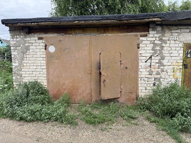Сдам в аренду гараж 30 кв. м