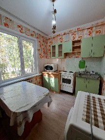 Продам 1 комнатную улучшенную квартиру ул. Оралхан Бокея 17