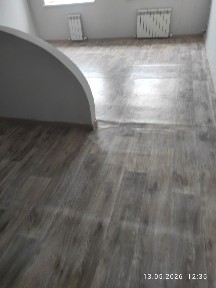 Сдам помещение 37кв. Солнечная сторона, есть туалет и раковина.
