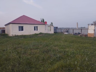 Продам 2 частных дома во дворе, 25 соток