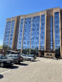 Продам квартиру в центре 95 кв. м свободной планировки.