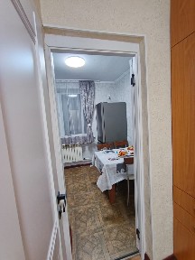 Продам 2 ком кв улучшенную в кирпичном доме