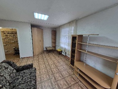 Продам 1 комнатную квартиру р-н КИнЭУ