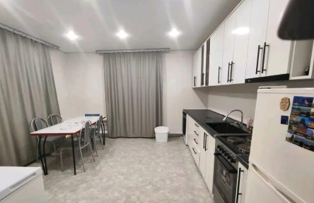 Продам 2-эт. дом. Бензострой