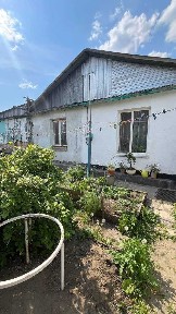 Продам 3 комнатный дом на 2 хозяина рядом с Центром