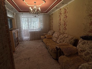 Продается 3-х комнатная квартира улучшенной планировки в районе Кжби
