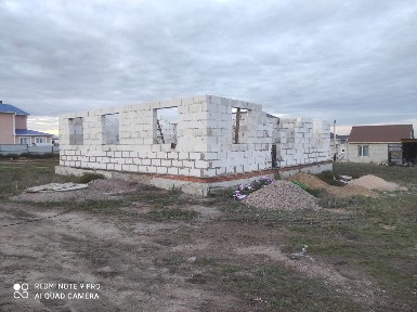 Продам недостроенный дом 12*14