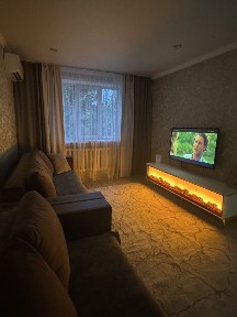 2 х комнатная квартира в центре