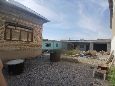 Осы үлкен үй сатылады