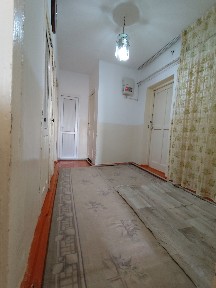 Үй сатылады тез арада, келісімді!