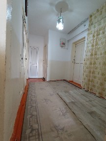 Үй сатылады тез арада, келісімді!