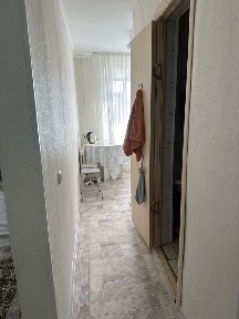 1 комн квартира, 3 этаж. Не угловая