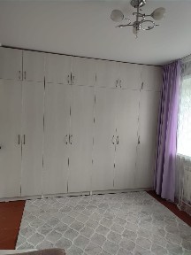 Продам большой, добротный дом с центральным отоплением
