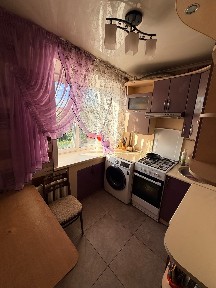 Продам 3 ком квартиру, в центре города, кирпичный дом
