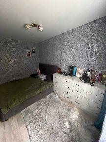 Продам двухкомнатную квартиру площадью 60 кв. м.