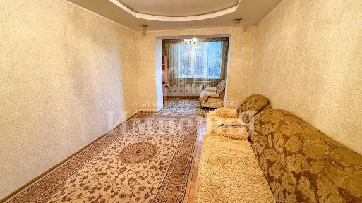Продается 3 комнатная квартира в мкр Центр Айман Империя