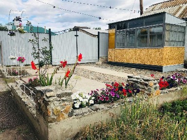 Продам шпальный дом в карьере
