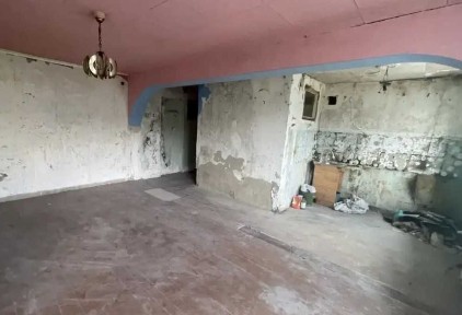 Продам 2к квартиру без ремонта район парка Металлург