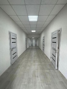 Сдам. Аренда офиса. второй этаж. центр.