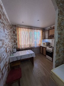 Сдам 2 комн квартиру семейным