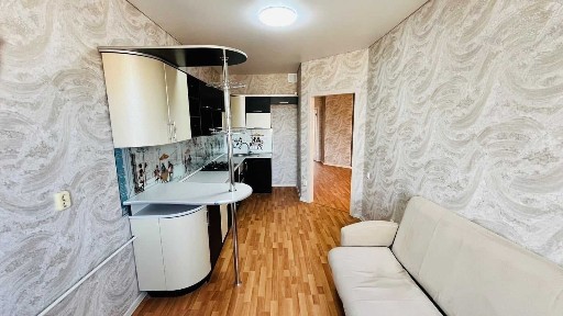 2 комнатная 71 квадрат по хорошей цене в свежем доме