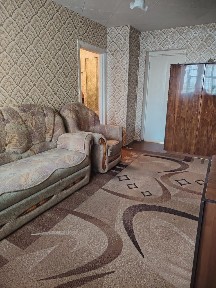 Продам 2хком квартиру район Янтаря.